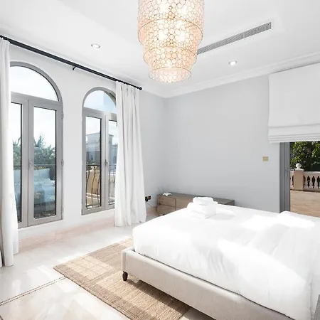 Maison Privee - Palm Jumeirah Beach Front Xl Villa With Private Pool Dubai Exterior photo